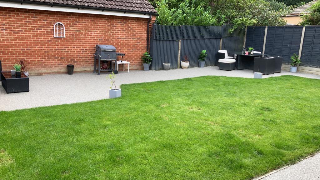 This is a photo of a resin path installed in Leeds by Leeds Resin Driveways